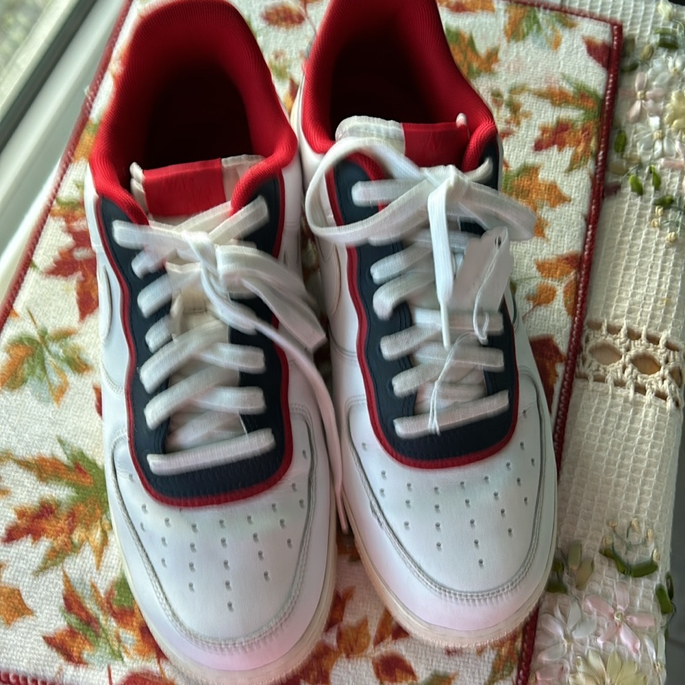 Nike Air men’s Sneakers size 11.5.